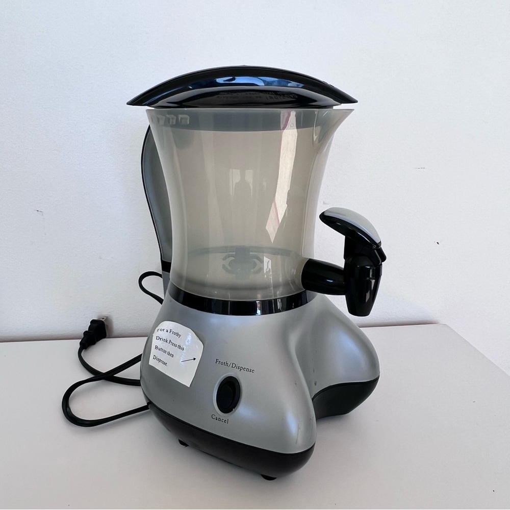Cocoa latte maker